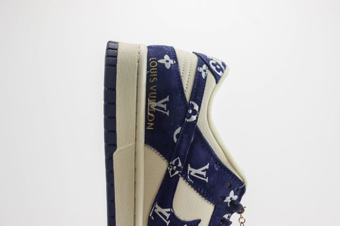 Nike SB Dunk Low x LV 38