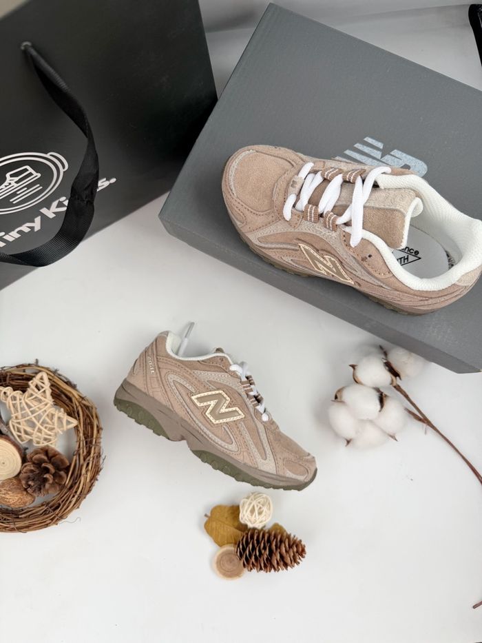 New Balance 204L Brown