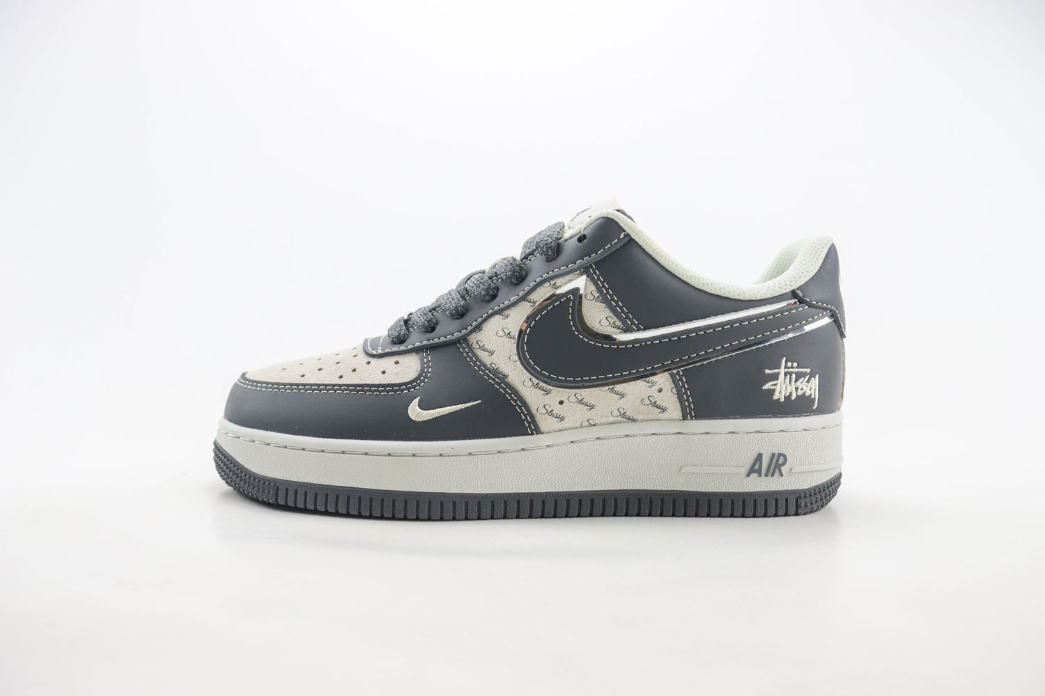  Nike Air Force 1 Low x Stussy