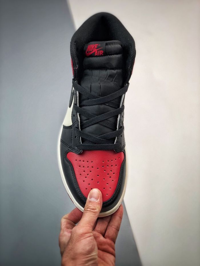 Air Jordan 1 High OG 