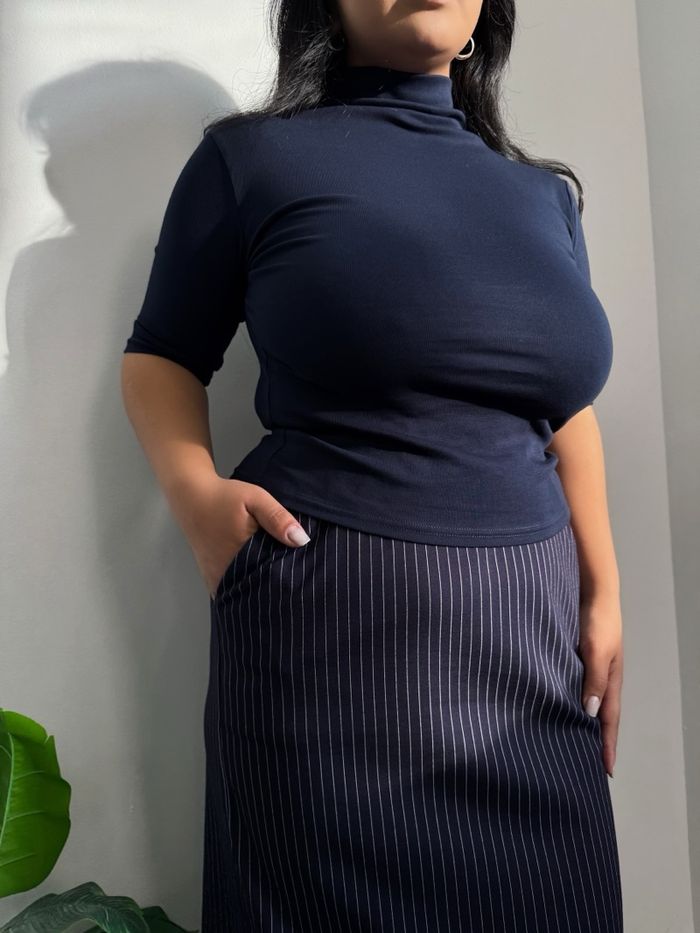 Turtleneck midi sleeve top