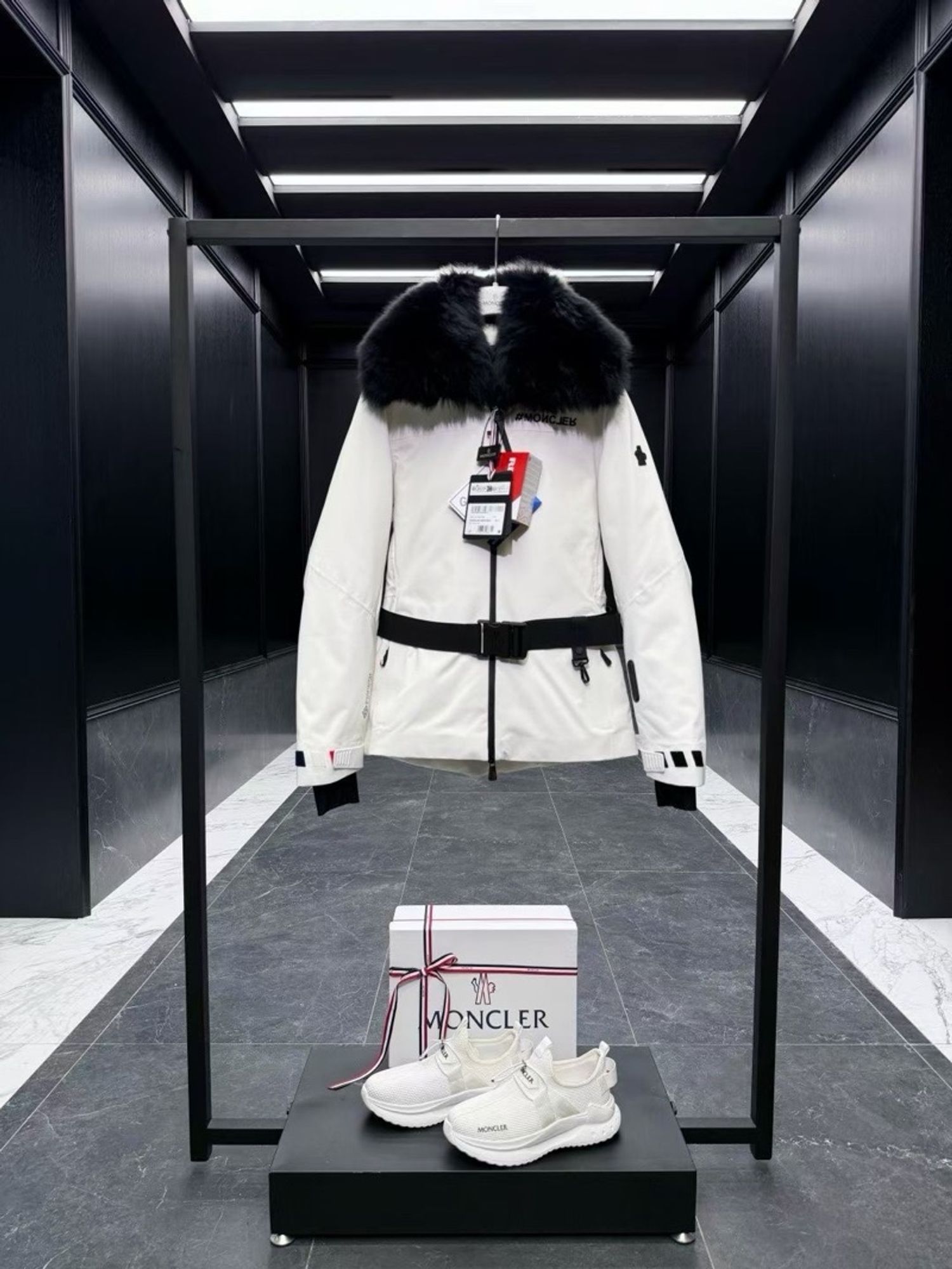 Moncler загварын куртка 2 