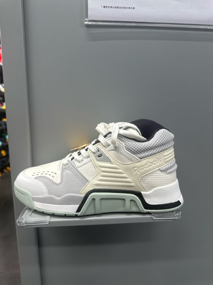 Reebok гутал
