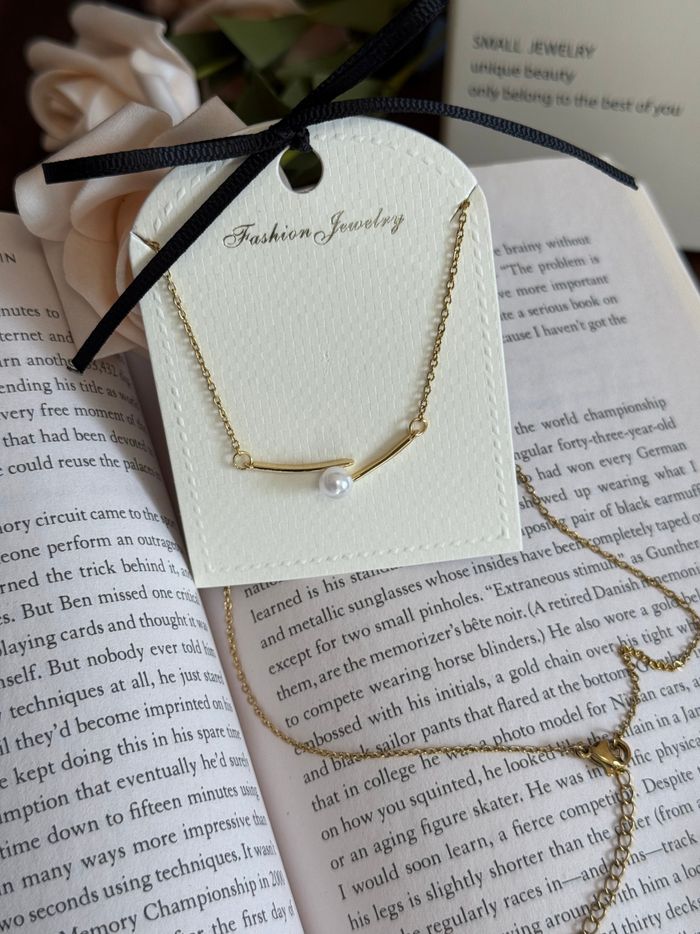 LUM GOLD NECKLACE