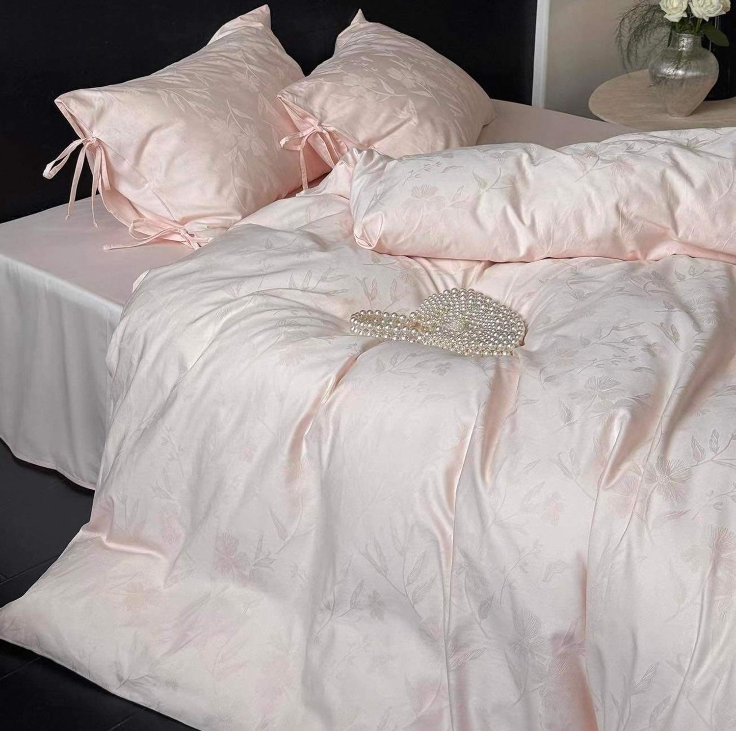 Зөөлөн сатин даавуун материалтай 3 хос