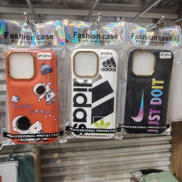 iPhone 13 Pro Зурагтай Бөмбөгөр Кэйс